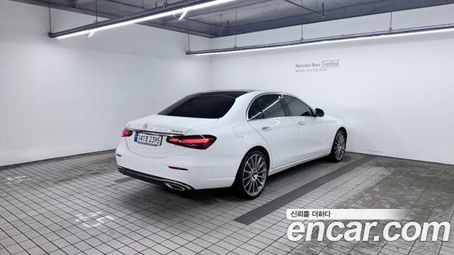 Mercedes-Benz E-Class W213 E450 4MATIC Exclusive - фото 1