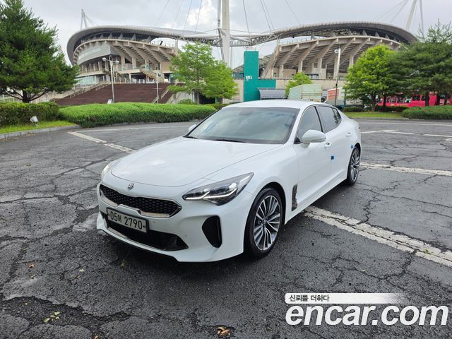Kia Stinger 2.0 Turbo 2WD Platinum - фото 0