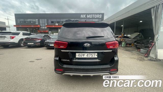 Kia Carnival Новый 9-Seater Noblesse Special - фото 2