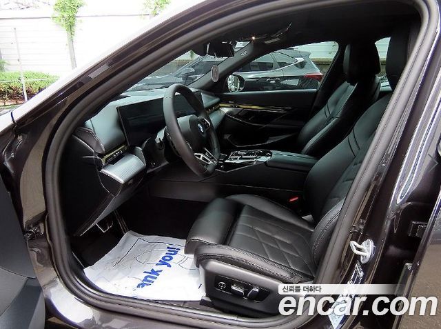 BMW 5-Series G60 520i M Sport - фото 4