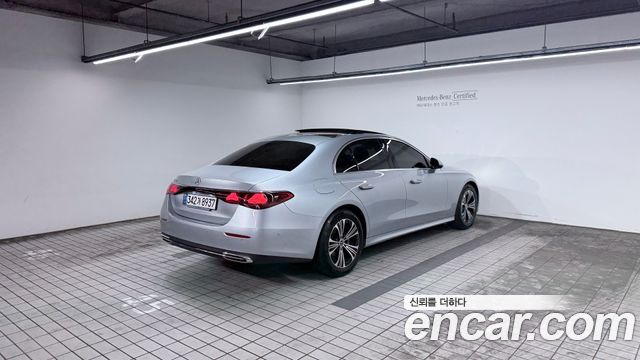 Mercedes-Benz E-Class W214 E200 Avantgarde - фото 1