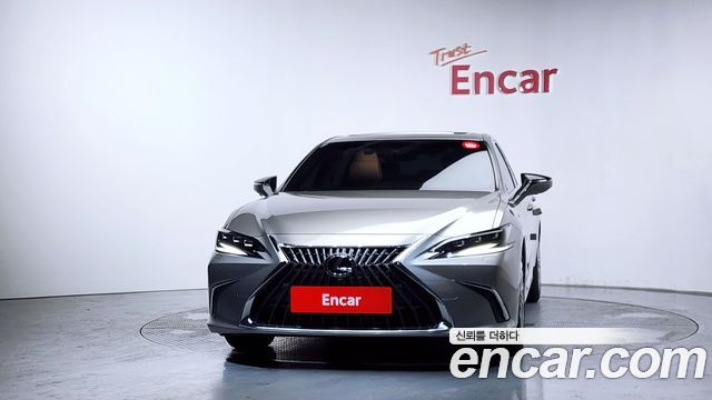 Lexus ES 7-го поколения F-Sport - фото 2