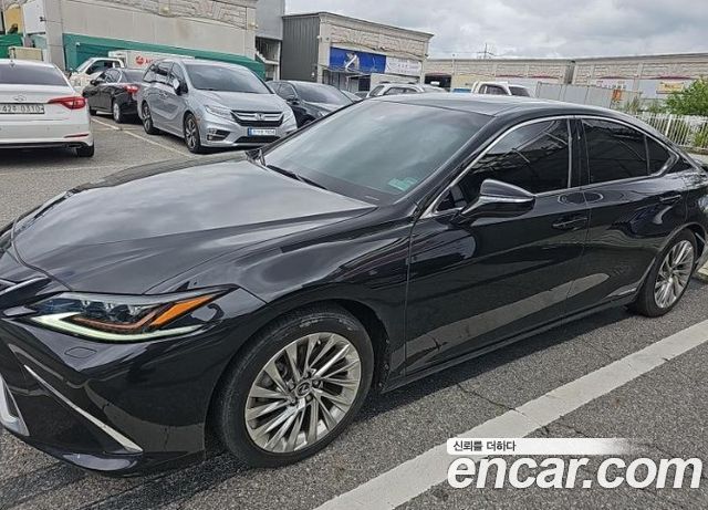Lexus ES 7-го поколения Executive - фото 1
