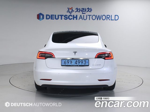 Tesla Model 3 Long Range AWD - фото 3