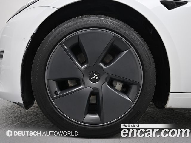 Tesla Model 3 Long Range AWD - фото 4