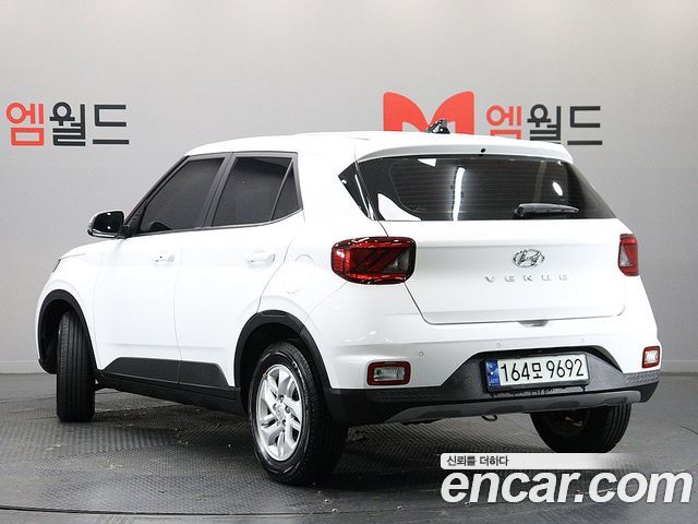 Hyundai Venue 1,6 Premium - фото 3