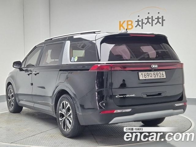 Kia Carnival 4-го поколения 9-Seater Prestige - фото 1