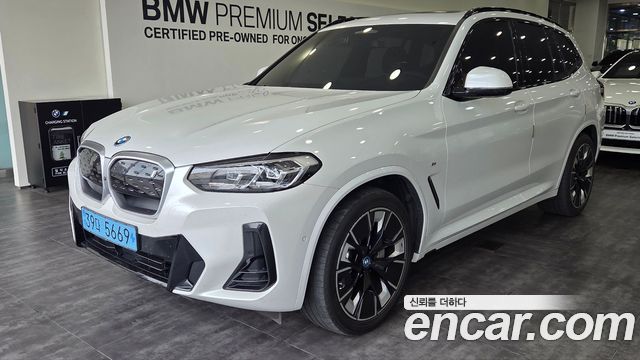 BMW iX3 M Sports - фото 0