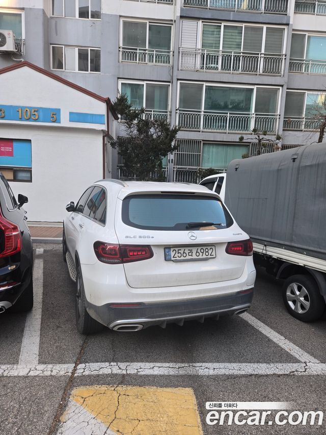 Mercedes-Benz GLC-Class X253 GLC300e 4MATIC - фото 1