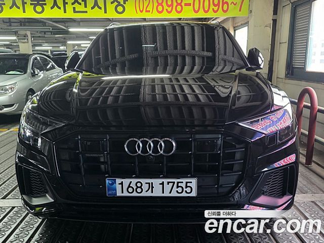 Audi Q8 55 TFSI Quattro Premium - фото 2