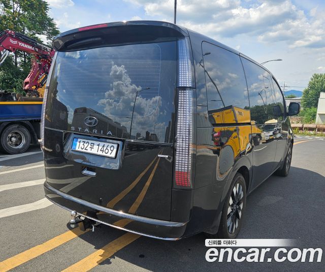 Hyundai Staria Lounge 9-Seater Inspiration - фото 1