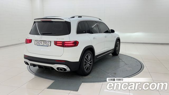 Mercedes-Benz GLB-Class X247 AMG GLB35 4MATIC - фото 4
