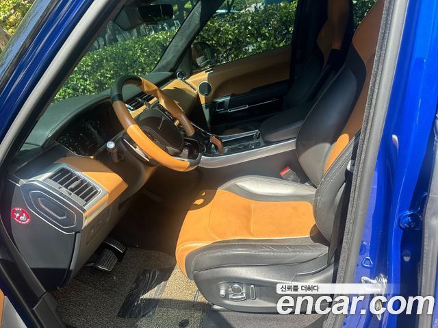 Land Rover Range Rover Sport 2-го поколения 5.0 SVR - фото 4