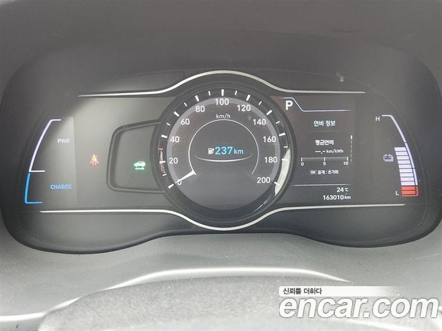 Hyundai Kona Premium - фото 3
