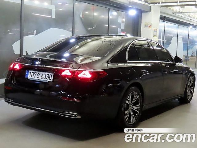 Mercedes-Benz E-Class W214 E200 Avantgarde - фото 3
