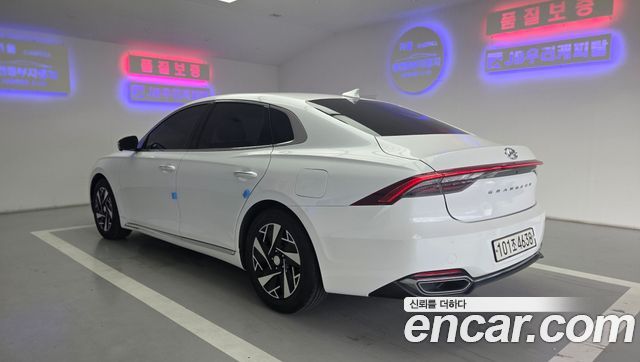 Hyundai Grandeur Новый IG, гибрид Exclusive - фото 1