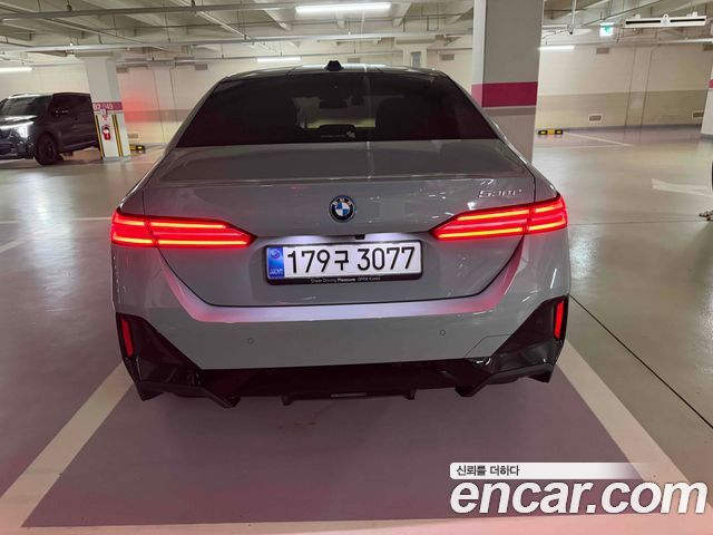 BMW 5-Series G60 530e M Sport - фото 2