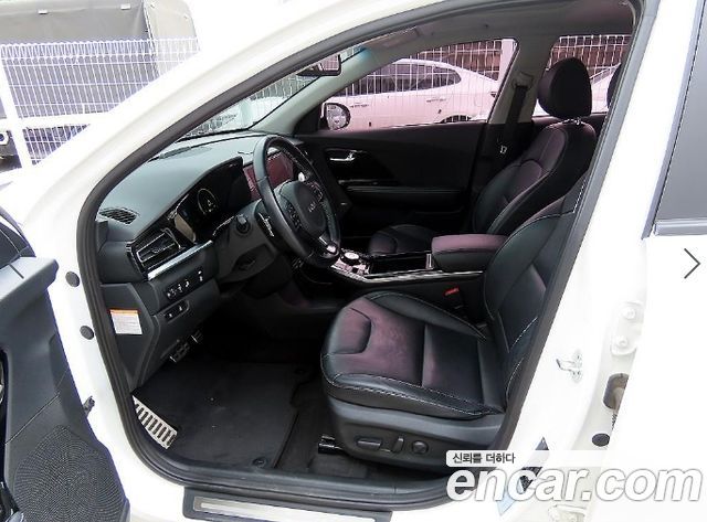 Kia Niro EV Noblesse - фото 4