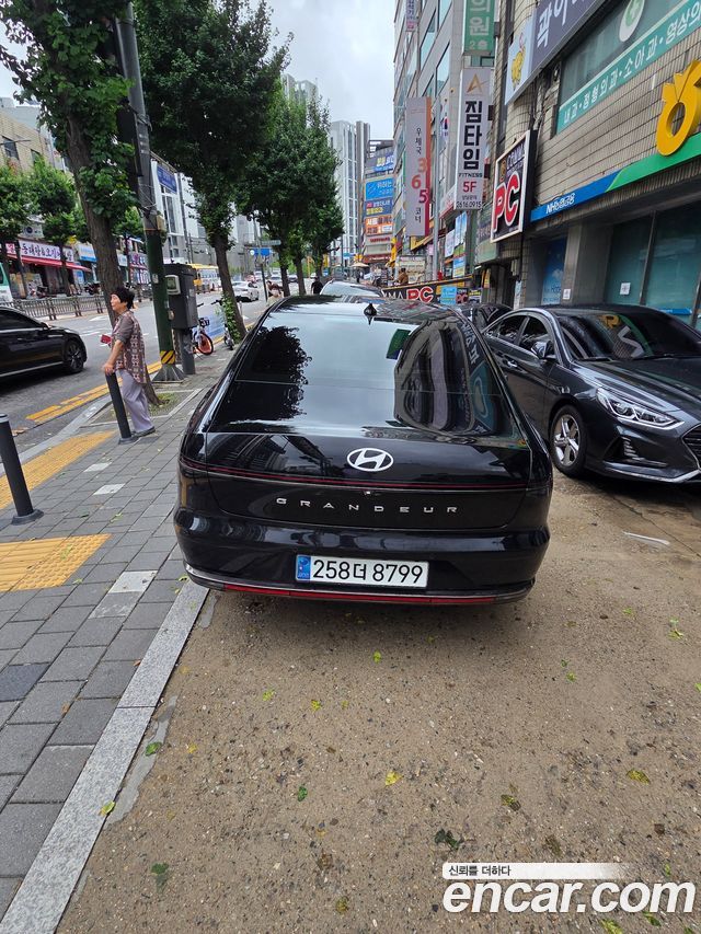 Hyundai Grandeur GN7, гибрид Calligraphy - фото 2