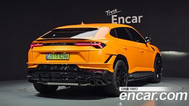 Lamborghini Urus 4.0 V8 S - фото 1