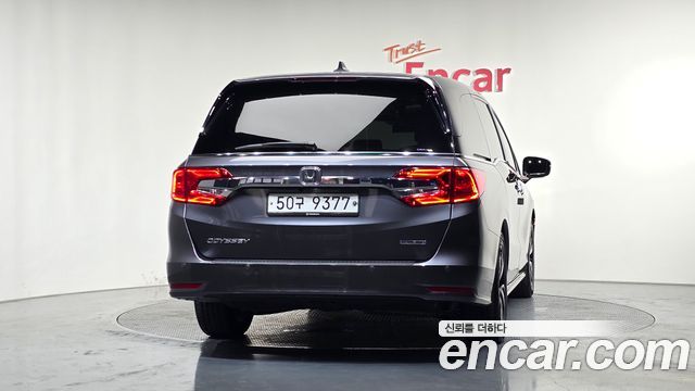 Honda Odyssey 3.5 5th - фото 3