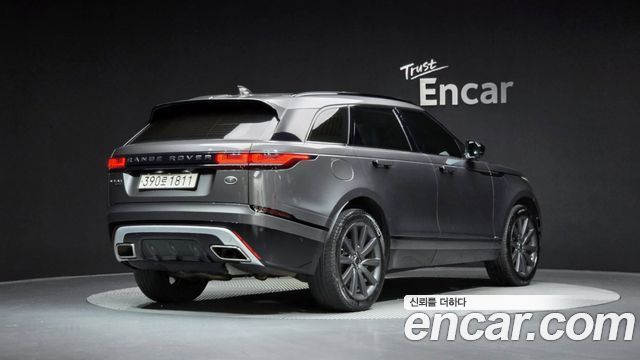 Land Rover Range Rover Velar 3.0 D300 R-Dynamic HSE - фото 1