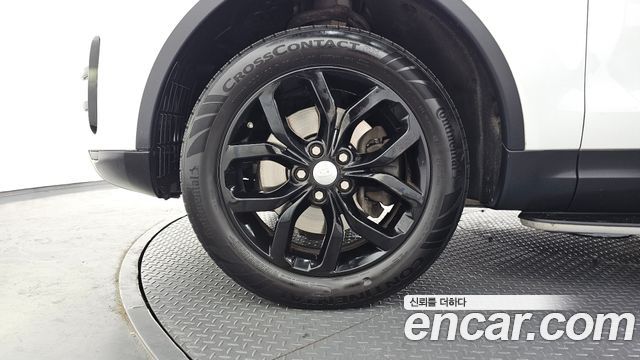 Land Rover Discovery 2.0 SD4 SE - фото 4