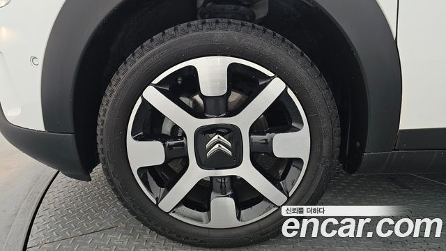 Citroen / DS C4 Cactus 1.5 BlueHDi Shine - фото 4