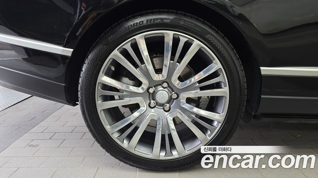 Land Rover Range Rover 4-го поколения 5.0 SC AB LWB - фото 4