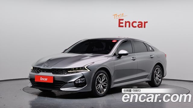 Kia K5 3-го поколения 2.0 Prestige - фото 0