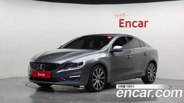 Volvo S60 T5 2nd - фото 0