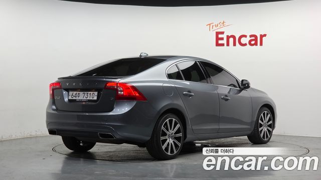 Volvo S60 T5 2nd - фото 1
