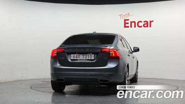 Volvo S60 T5 2nd - фото 3