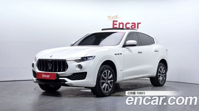 Maserati Levante 3.0 Diesel AWD - фото 0
