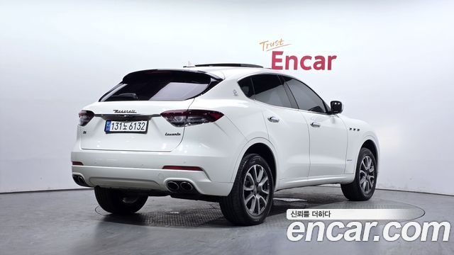 Maserati Levante 3.0 Diesel AWD - фото 1
