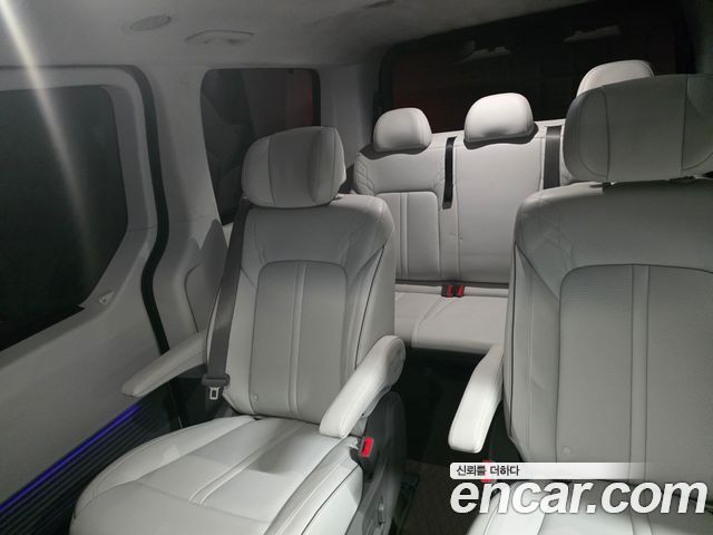 Hyundai Staria 4WD Lounge 7-Seater Inspiration - фото 3
