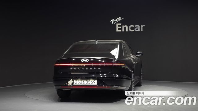 Hyundai Grandeur GN7, гибрид Calligraphy - фото 3