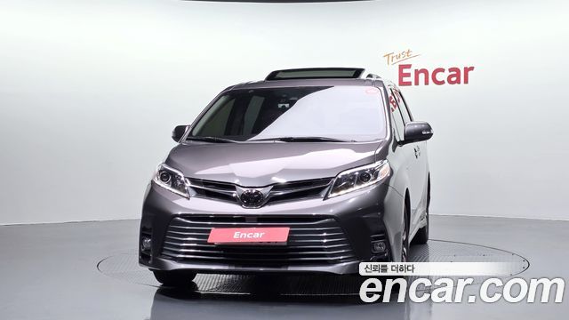 Toyota Sienna 3.5 AWD - фото 2