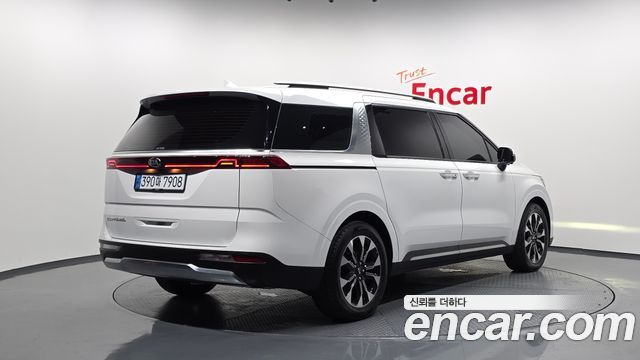 Kia Carnival 4-го поколения 9-Seater Signature - фото 1