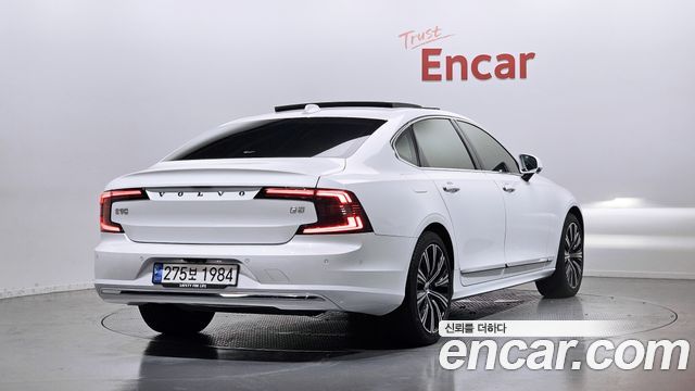Volvo S90 B5 Ultimate Bright - фото 1