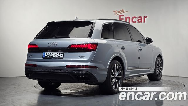 Audi Q7 50 TDI Quattro Premium - фото 1