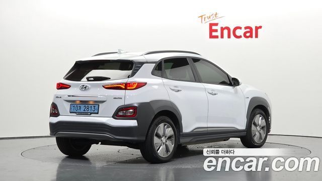 Hyundai Kona Premium - фото 1