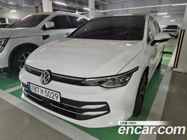 Volkswagen Golf 8-го поколения 2.0 TDI Prestige - фото 0