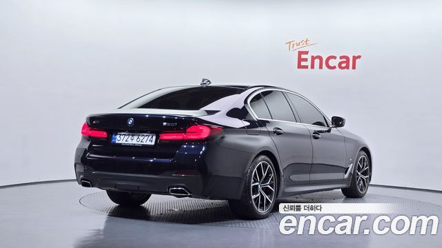 BMW 5-Series G30 530i xDrive M Sport Package - фото 1