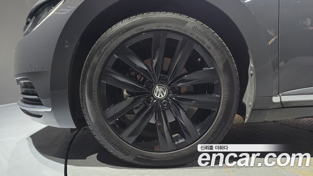 Volkswagen Arteon 2.0 TDI Premium - фото 4