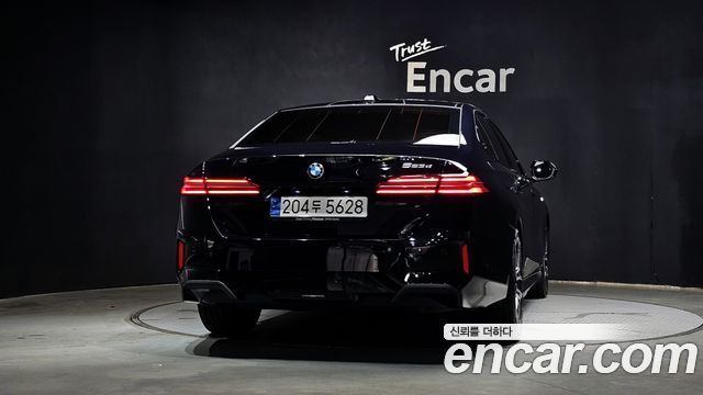 BMW 5-Series G60 523d M Sport - фото 3