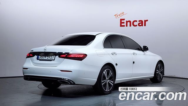 Mercedes-Benz E-Class W213 E250 Avantgarde - фото 1
