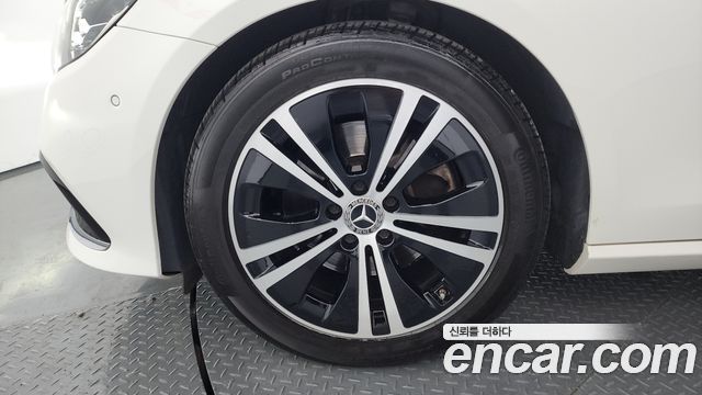 Mercedes-Benz E-Class W213 E250 Avantgarde - фото 4