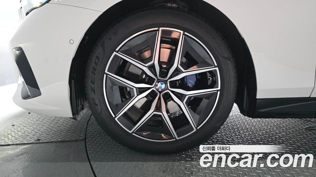 BMW 5-Series G60 520i M Sport - фото 4