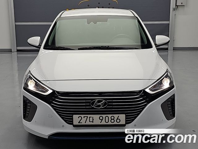 Hyundai Ioniq гибрид Q - фото 1